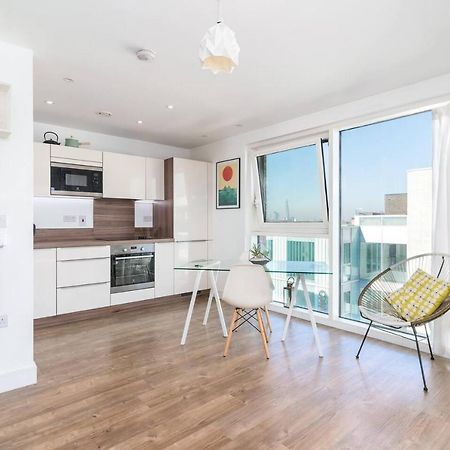 Joivy Lovely Studio Flat With Terrace In Southeast لندن المظهر الخارجي الصورة