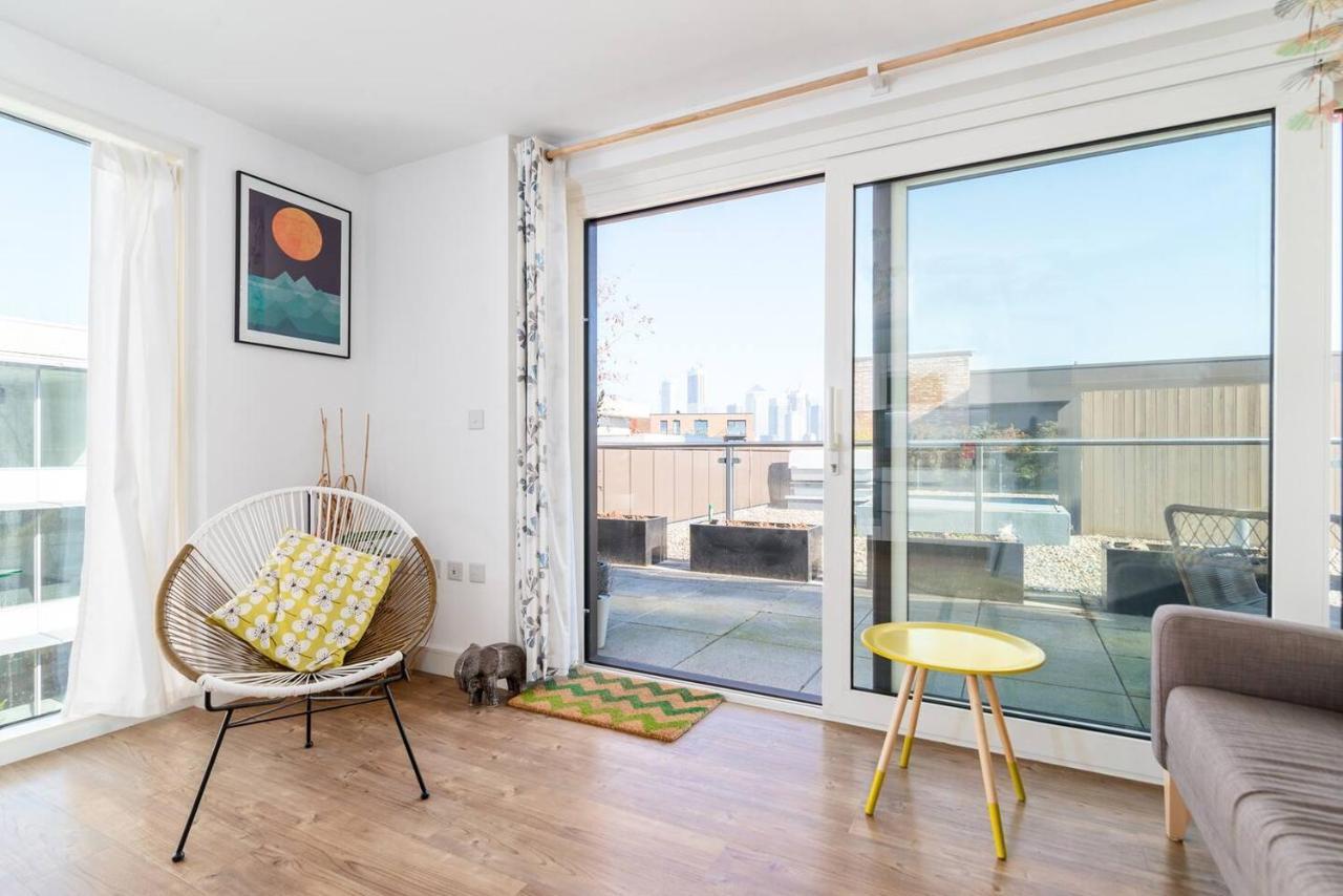 Joivy Lovely Studio Flat With Terrace In Southeast لندن المظهر الخارجي الصورة
